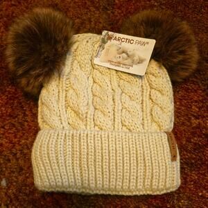 Arctic Paw double pom knit beanie nwt